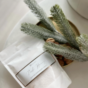 Candledust Powder Candle Refill Kit Dark Honey 330 g – sweet honey and smoky eco candle refill kit, handmade in Estonia