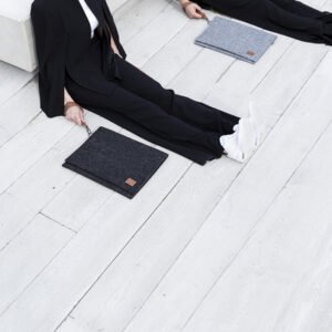 NORDHALE Berg 15–16 inch laptop bag black, handmade felt document case with wrist strap