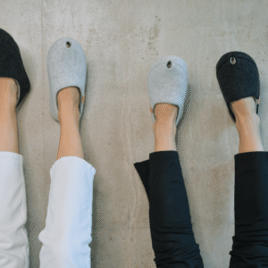 TOKU Budapest felt slippers in white – handmade in Estonia, unisex indoor shoes, natural wool felt, Nordic design