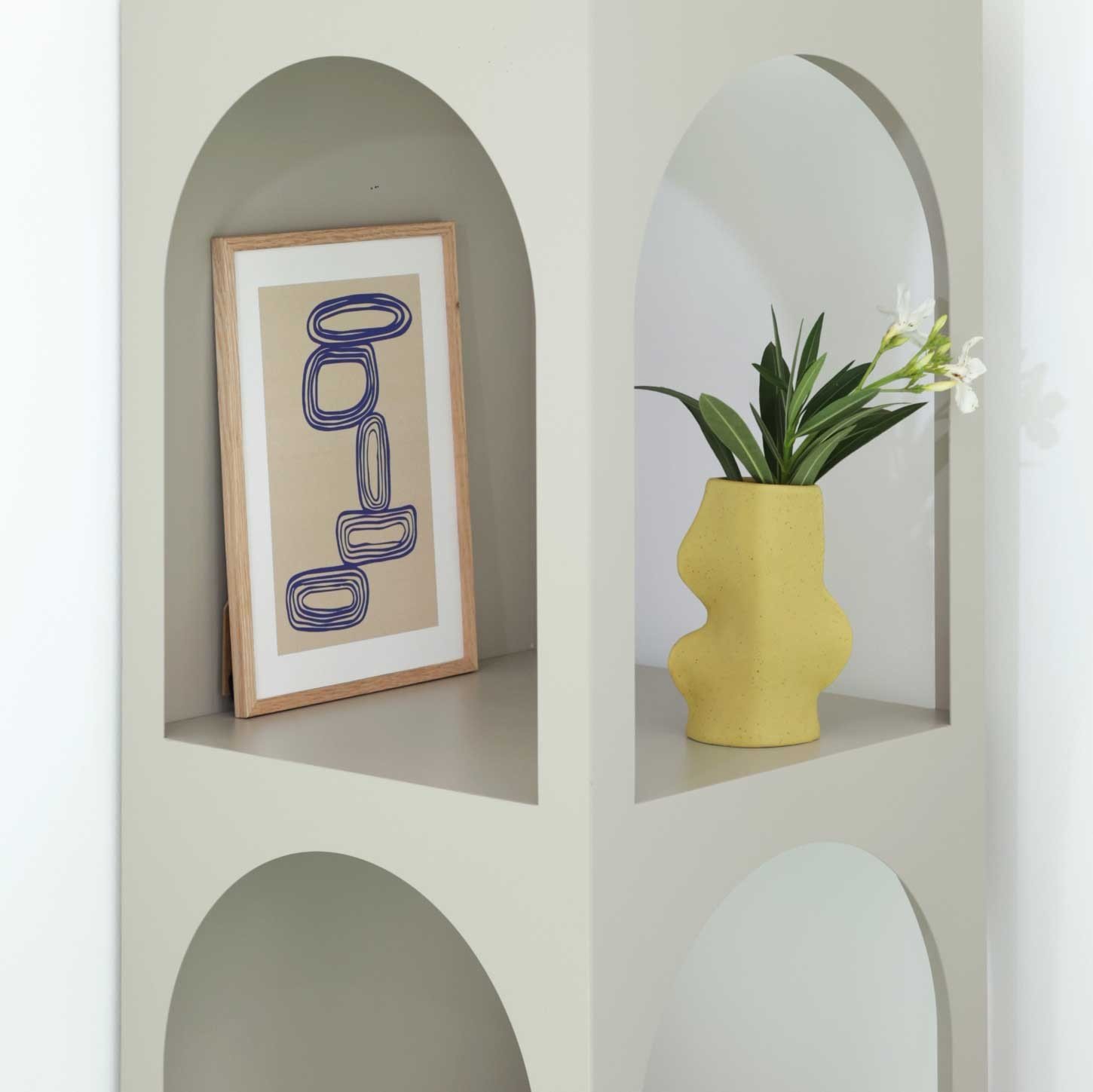 Fluxo Ceramic Vase Medium - Pistachio Fluxo Ceramic Vase Medium - Pistachio - Image 5