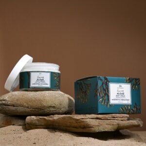 firming algae body cream with plant extracts, anti-cellulite moisturizer, natural vegan skincare, organic body cream