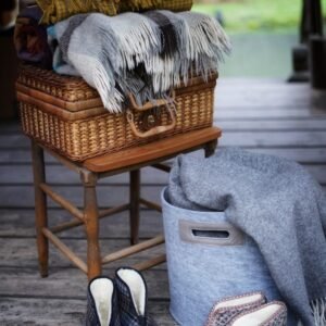 Trolla lambswool slippers in beige – handmade in Estonia, cozy wool indoor shoes, Nordic minimalist design by OmaKing