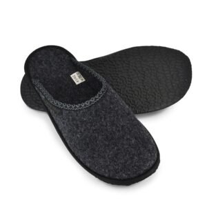Mustja natural felt slippers – black handmade wool indoor shoes from Estonia, minimalist Nordic design by OmaKing