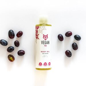 Natural body oil with red grape scent by Vegan Fox – vegan, cruelty-free skincare with vitamins C and E, handmade in Latvia