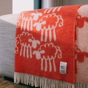Friendsheep wool throw